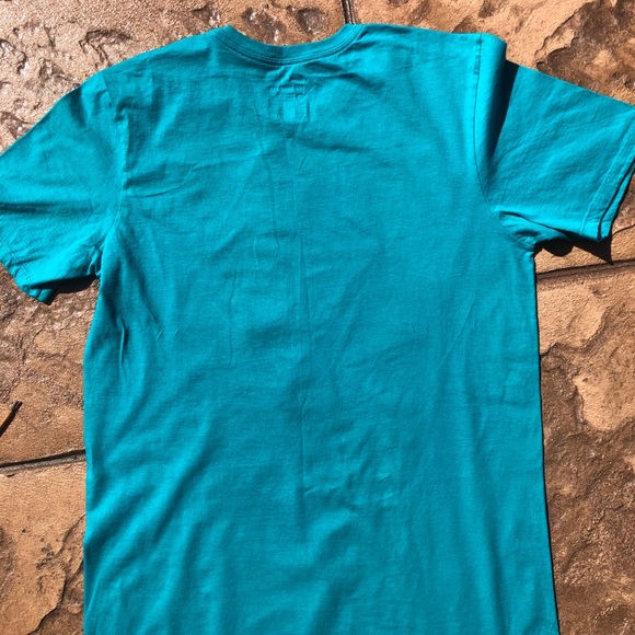Nike Blue Workout Shirt - Picture 3 of 3